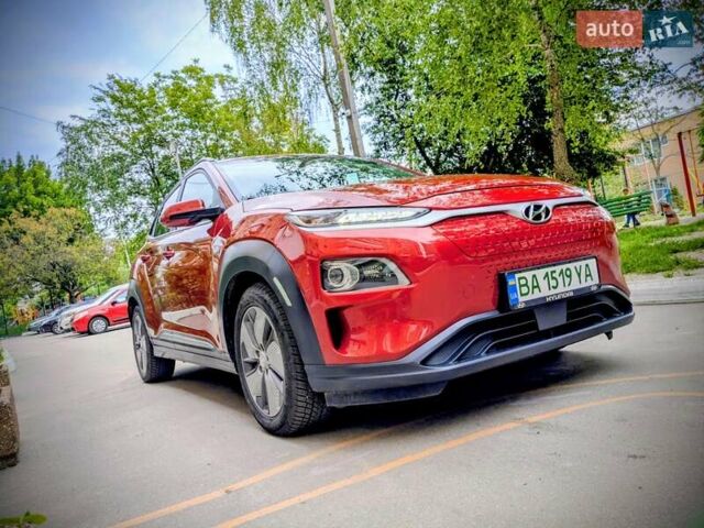 Красный Хендай Kona, объемом двигателя 0 л и пробегом 154 тыс. км за 17200 $, фото 19 на Automoto.ua