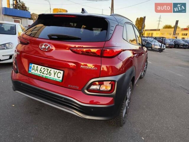 Червоний Хендай Kona, об'ємом двигуна 0 л та пробігом 125 тис. км за 17999 $, фото 4 на Automoto.ua