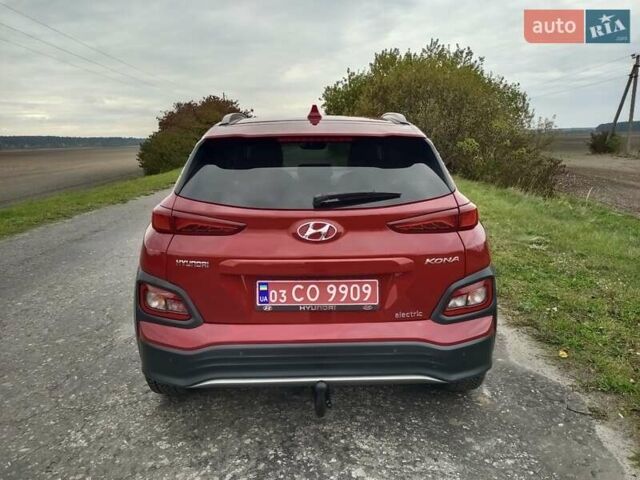 Червоний Хендай Kona, об'ємом двигуна 0 л та пробігом 156 тис. км за 16850 $, фото 4 на Automoto.ua
