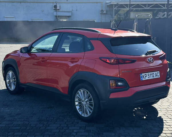 Красный Хендай Kona, объемом двигателя 2 л и пробегом 105 тыс. км за 14900 $, фото 9 на Automoto.ua