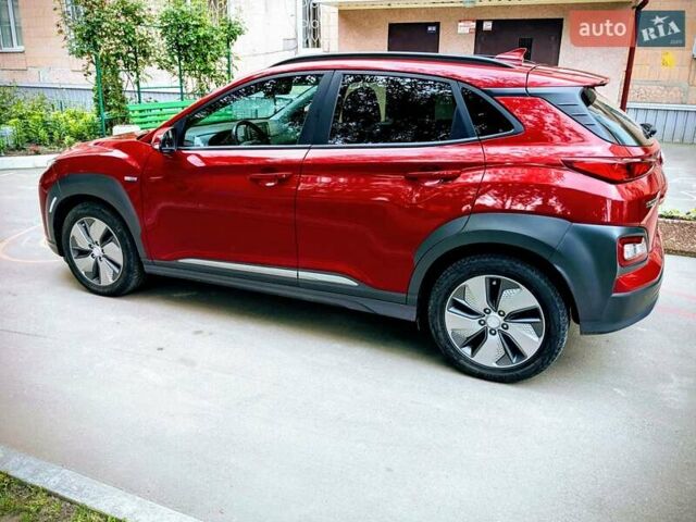 Красный Хендай Kona, объемом двигателя 0 л и пробегом 154 тыс. км за 17200 $, фото 8 на Automoto.ua