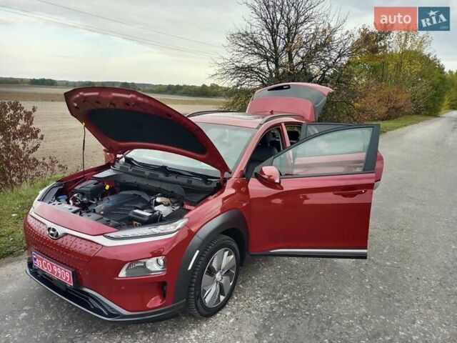 Червоний Хендай Kona, об'ємом двигуна 0 л та пробігом 156 тис. км за 16850 $, фото 35 на Automoto.ua