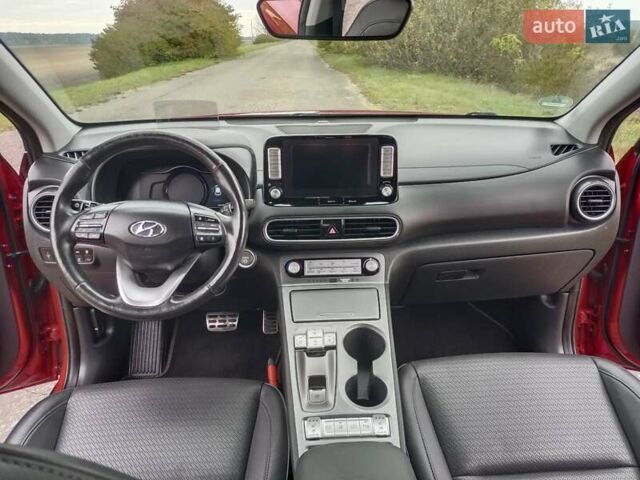 Червоний Хендай Kona, об'ємом двигуна 0 л та пробігом 156 тис. км за 16850 $, фото 38 на Automoto.ua