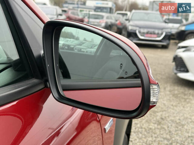 Красный Хендай Kona, объемом двигателя 0 л и пробегом 83 тыс. км за 17700 $, фото 14 на Automoto.ua