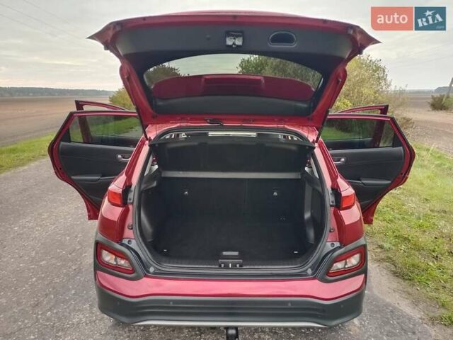 Червоний Хендай Kona, об'ємом двигуна 0 л та пробігом 156 тис. км за 16850 $, фото 28 на Automoto.ua
