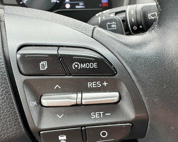 Красный Хендай Kona, объемом двигателя 0 л и пробегом 90 тыс. км за 14000 $, фото 25 на Automoto.ua