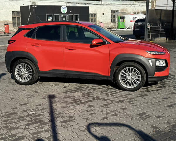 Красный Хендай Kona, объемом двигателя 2 л и пробегом 105 тыс. км за 14900 $, фото 8 на Automoto.ua