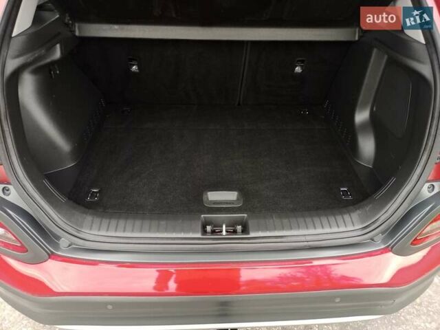 Червоний Хендай Kona, об'ємом двигуна 0 л та пробігом 156 тис. км за 16850 $, фото 30 на Automoto.ua