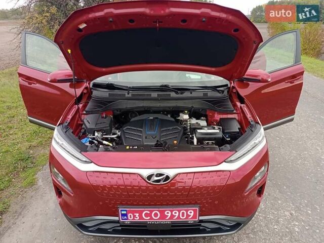 Червоний Хендай Kona, об'ємом двигуна 0 л та пробігом 156 тис. км за 16850 $, фото 32 на Automoto.ua