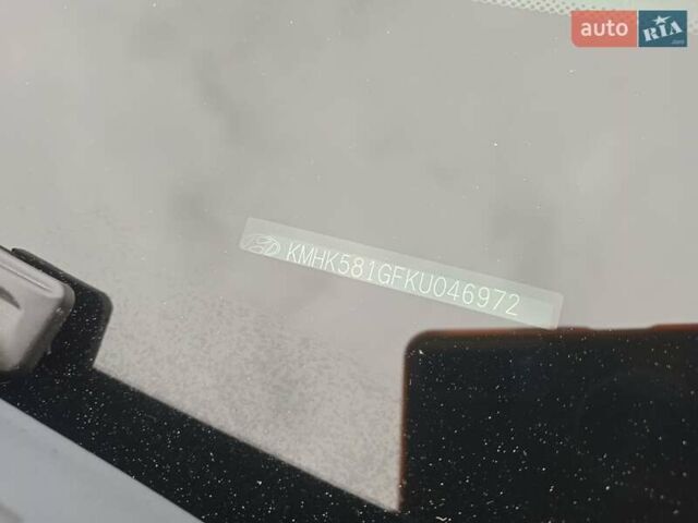 Червоний Хендай Kona, об'ємом двигуна 0 л та пробігом 156 тис. км за 16850 $, фото 54 на Automoto.ua