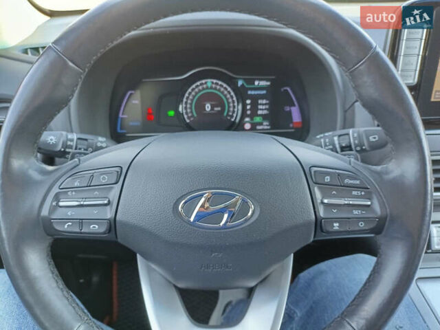 Красный Хендай Kona, объемом двигателя 0 л и пробегом 146 тыс. км за 20500 $, фото 17 на Automoto.ua