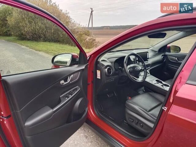 Червоний Хендай Kona, об'ємом двигуна 0 л та пробігом 156 тис. км за 16850 $, фото 11 на Automoto.ua