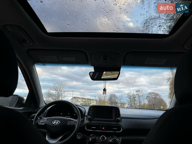 Червоний Хендай Kona, об'ємом двигуна 2 л та пробігом 42 тис. км за 14300 $, фото 13 на Automoto.ua