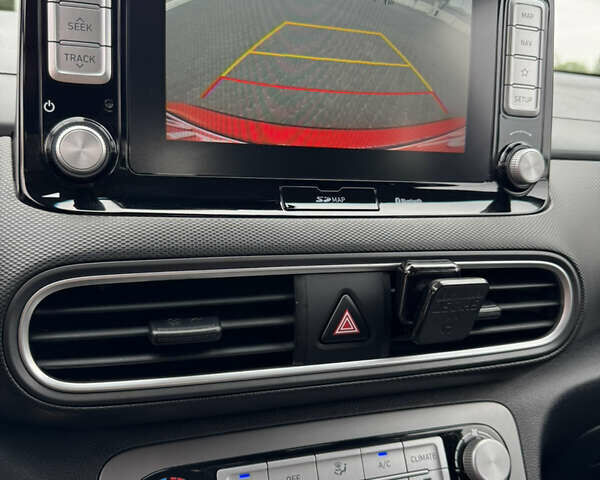 Красный Хендай Kona, объемом двигателя 0 л и пробегом 99 тыс. км за 16900 $, фото 15 на Automoto.ua