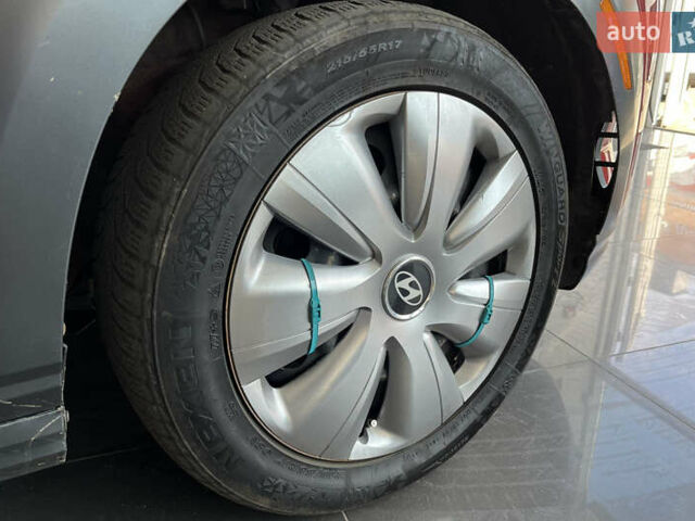 Червоний Хендай Kona, об'ємом двигуна 0 л та пробігом 103 тис. км за 18000 $, фото 11 на Automoto.ua