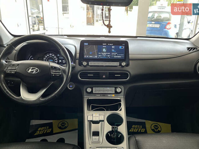 Червоний Хендай Kona, об'ємом двигуна 0 л та пробігом 103 тис. км за 18000 $, фото 18 на Automoto.ua