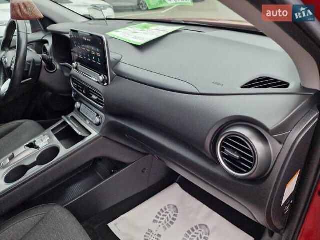 Червоний Хендай Kona, об'ємом двигуна 0 л та пробігом 79 тис. км за 16200 $, фото 48 на Automoto.ua