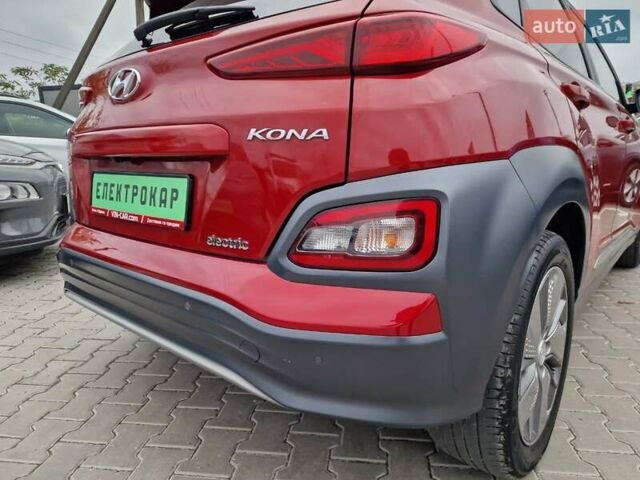 Червоний Хендай Kona, об'ємом двигуна 0 л та пробігом 79 тис. км за 16200 $, фото 12 на Automoto.ua