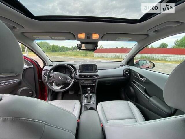 Красный Хендай Kona, объемом двигателя 1.59 л и пробегом 62 тыс. км за 17800 $, фото 8 на Automoto.ua