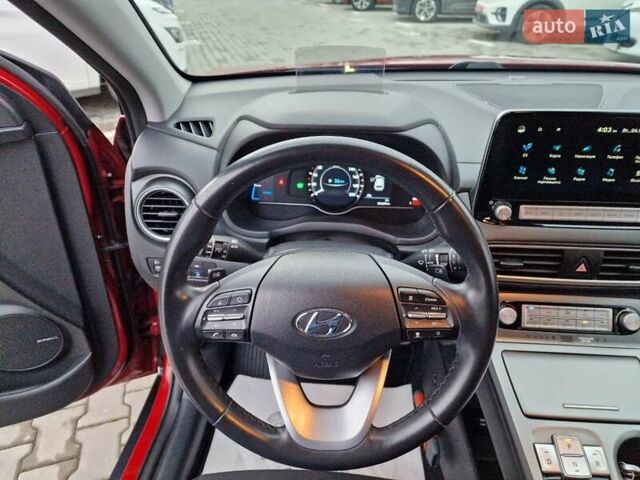 Красный Хендай Kona, объемом двигателя 0 л и пробегом 101 тыс. км за 16200 $, фото 21 на Automoto.ua
