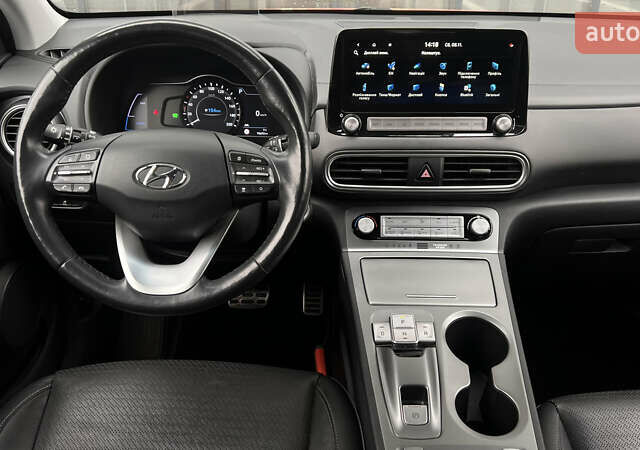 Красный Хендай Kona, объемом двигателя 0 л и пробегом 70 тыс. км за 19917 $, фото 14 на Automoto.ua