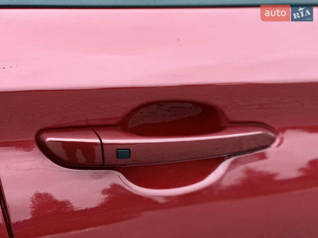 Красный Хендай Kona, объемом двигателя 0 л и пробегом 135 тыс. км за 17990 $, фото 13 на Automoto.ua