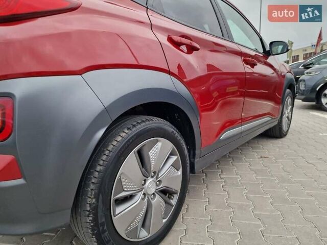 Червоний Хендай Kona, об'ємом двигуна 0 л та пробігом 79 тис. км за 16200 $, фото 13 на Automoto.ua