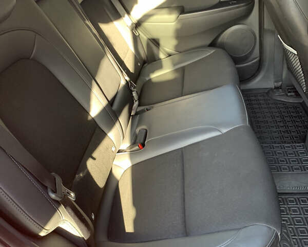 Красный Хендай Kona, объемом двигателя 0 л и пробегом 73 тыс. км за 17000 $, фото 12 на Automoto.ua