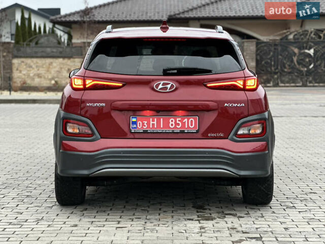 Красный Хендай Kona, объемом двигателя 0 л и пробегом 135 тыс. км за 17990 $, фото 6 на Automoto.ua