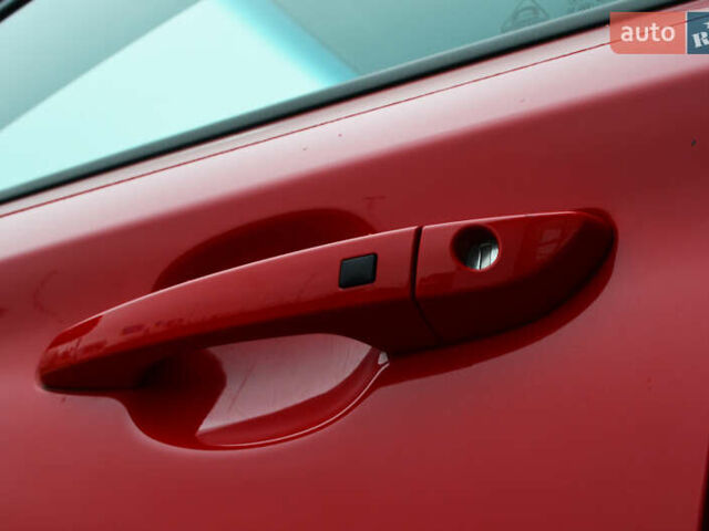 Красный Хендай Kona, объемом двигателя 0 л и пробегом 70 тыс. км за 19917 $, фото 7 на Automoto.ua