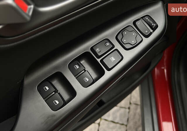 Красный Хендай Kona, объемом двигателя 0 л и пробегом 70 тыс. км за 19917 $, фото 11 на Automoto.ua