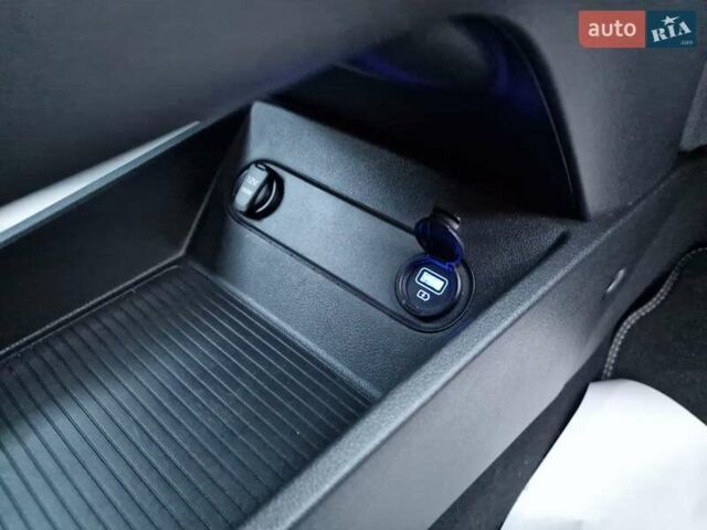 Красный Хендай Kona, объемом двигателя 0 л и пробегом 104 тыс. км за 17800 $, фото 42 на Automoto.ua