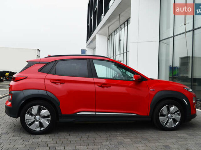 Красный Хендай Kona, объемом двигателя 0 л и пробегом 70 тыс. км за 19917 $, фото 30 на Automoto.ua