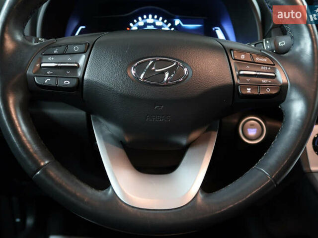 Красный Хендай Kona, объемом двигателя 0 л и пробегом 53 тыс. км за 15521 $, фото 11 на Automoto.ua