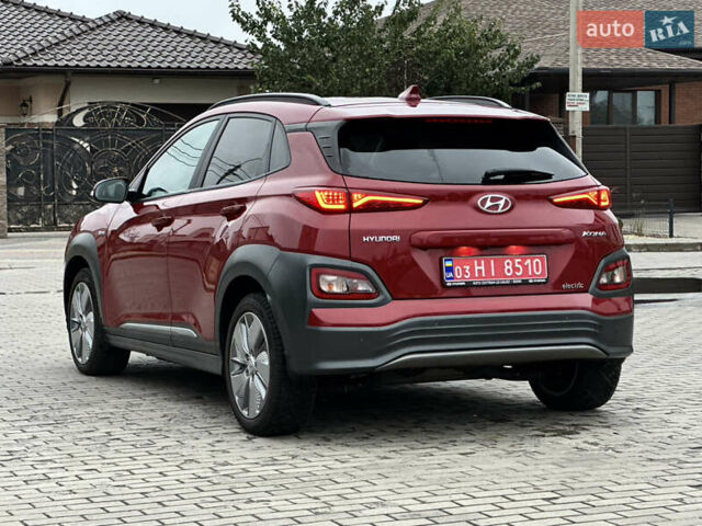 Красный Хендай Kona, объемом двигателя 0 л и пробегом 135 тыс. км за 17990 $, фото 7 на Automoto.ua