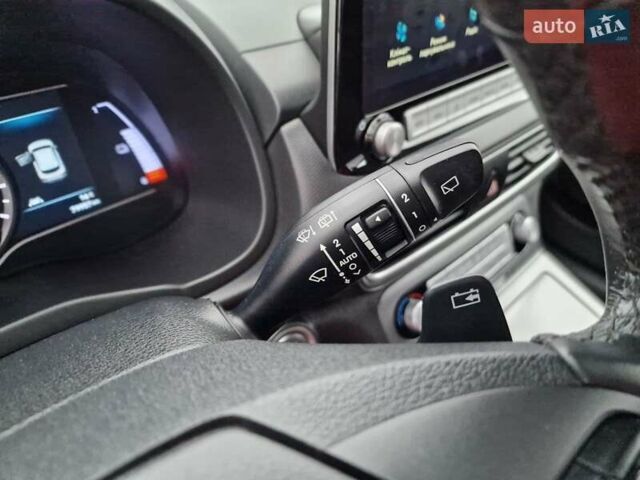 Червоний Хендай Kona, об'ємом двигуна 0 л та пробігом 79 тис. км за 16200 $, фото 32 на Automoto.ua