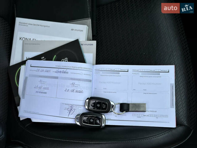 Красный Хендай Kona, объемом двигателя 0 л и пробегом 135 тыс. км за 17990 $, фото 61 на Automoto.ua