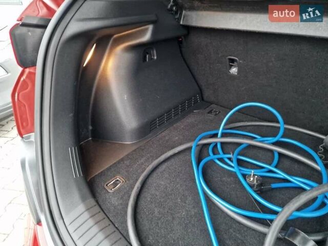 Червоний Хендай Kona, об'ємом двигуна 0 л та пробігом 79 тис. км за 16200 $, фото 50 на Automoto.ua