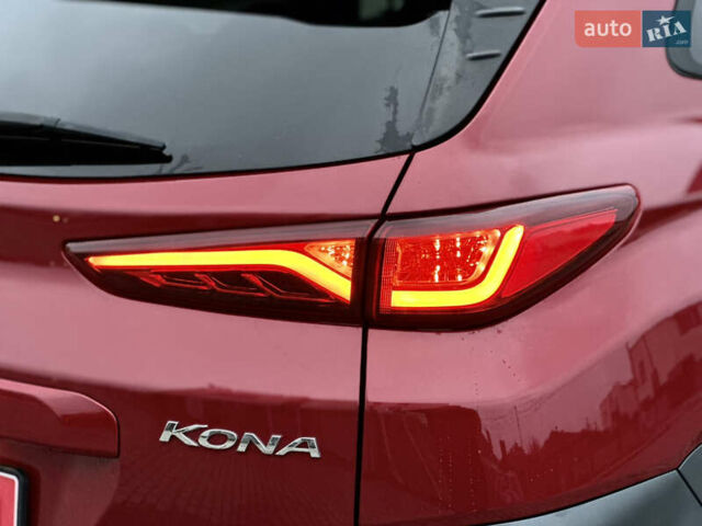 Красный Хендай Kona, объемом двигателя 0 л и пробегом 135 тыс. км за 17990 $, фото 19 на Automoto.ua