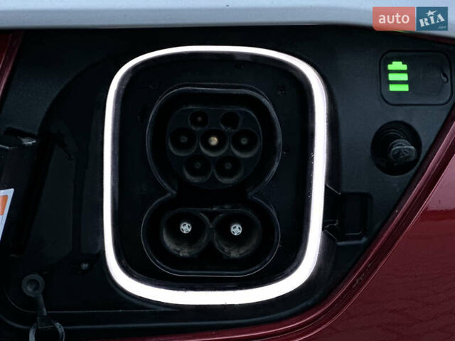 Красный Хендай Kona, объемом двигателя 0 л и пробегом 135 тыс. км за 17990 $, фото 16 на Automoto.ua