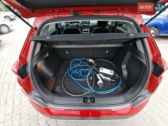 Червоний Хендай Kona, об'ємом двигуна 0 л та пробігом 79 тис. км за 16200 $, фото 49 на Automoto.ua
