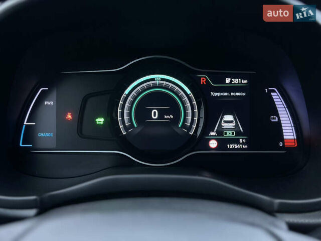 Красный Хендай Kona, объемом двигателя 0 л и пробегом 135 тыс. км за 17990 $, фото 48 на Automoto.ua