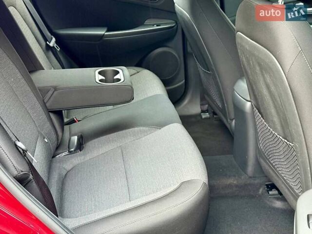 Красный Хендай Kona, объемом двигателя 0 л и пробегом 33 тыс. км за 16999 $, фото 21 на Automoto.ua