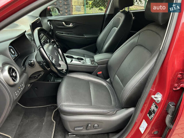 Красный Хендай Kona, объемом двигателя 0 л и пробегом 57 тыс. км за 20500 $, фото 23 на Automoto.ua
