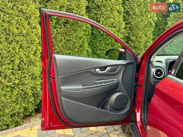 Красный Хендай Kona, объемом двигателя 0 л и пробегом 44 тыс. км за 17000 $, фото 15 на Automoto.ua
