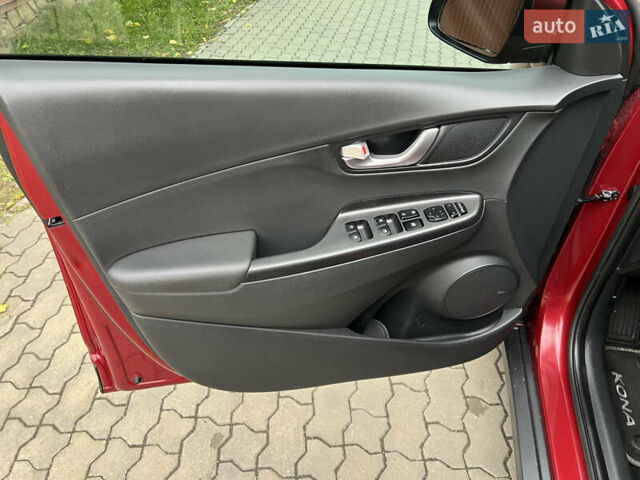 Красный Хендай Kona, объемом двигателя 0 л и пробегом 57 тыс. км за 20500 $, фото 42 на Automoto.ua
