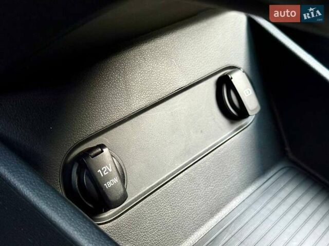 Красный Хендай Kona, объемом двигателя 0 л и пробегом 33 тыс. км за 16999 $, фото 35 на Automoto.ua