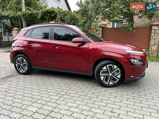 Красный Хендай Kona, объемом двигателя 0 л и пробегом 57 тыс. км за 20500 $, фото 3 на Automoto.ua