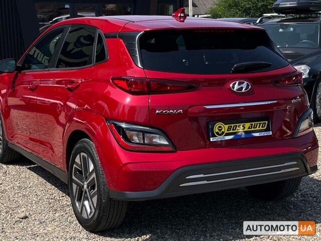 Красный Хендай Kona, объемом двигателя 64 л и пробегом 27 тыс. км за 21500 $, фото 4 на Automoto.ua