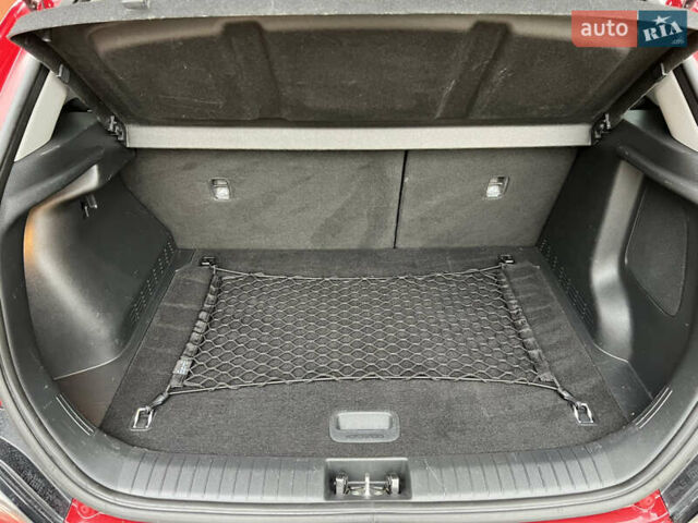 Красный Хендай Kona, объемом двигателя 0 л и пробегом 57 тыс. км за 20500 $, фото 62 на Automoto.ua